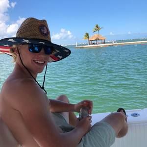 Meet your Posher, Joyce